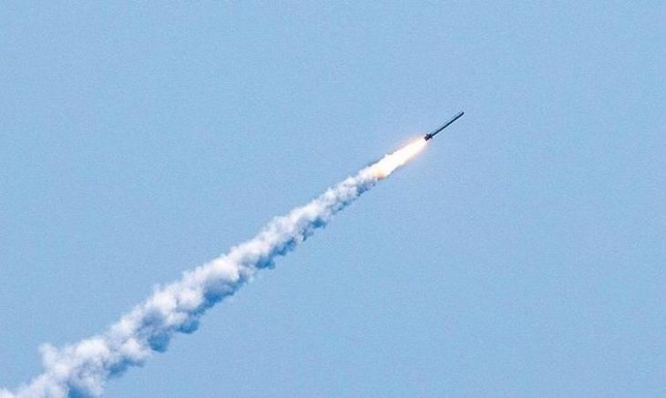 Руските окупатори нанесоха пореден ракетен удар срещу Кривой рог разрушено