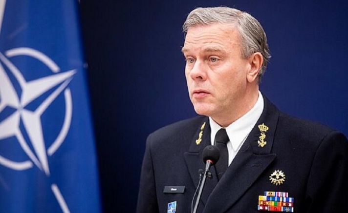Ръководителят на Военния комитет на НАТО холандският адмирал Роб Бауер