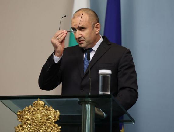 Президентът Румен Радев свиква на първо заседание новоизбраното 49-о Народно