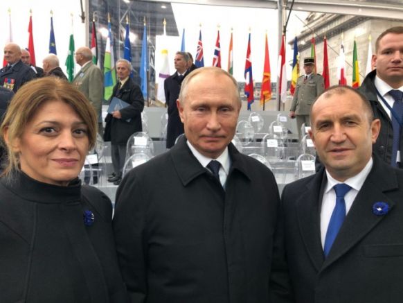 Путин с половин глава по-висок от Радеви