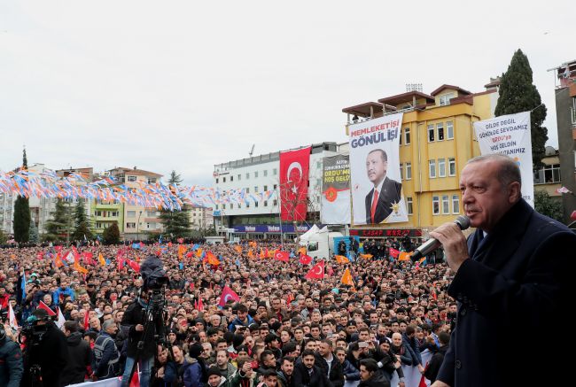 Подкрепата на Синан Оган за президента Ердоган е широко отразена
