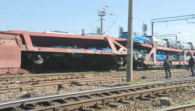 Дванайсет души пострадаха след сблъсък между пътнически влак, пътуващ по