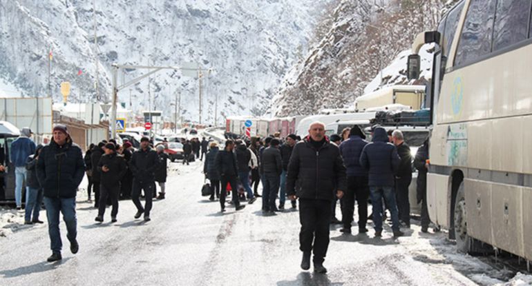 В Северна Осетия е забранено двигението на всички видове транспорт