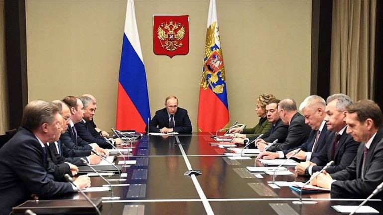 Президентът на Русия Владимир Путин е свикал днес извънредно заседание