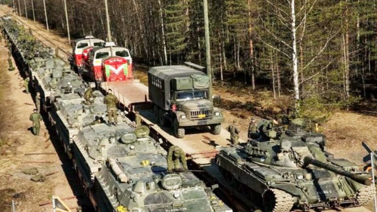 Руската армия е изтеглила 80 от личния състав и военна
