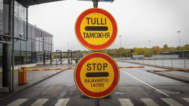 Правителството на Финландия реши да удължи затварянето на границата с
