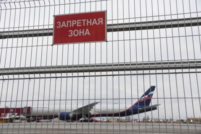 Росавиация затваря летищата в южна Русия до началото на март,