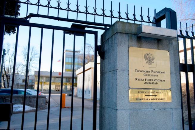 Швеция експулсира петима руски дипломати за извършване на дейности които