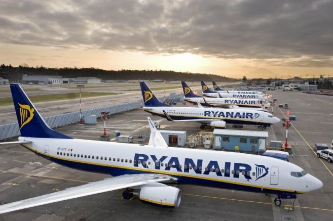Ирландската нискотарифна авиокомпания Ryanair отмени още 10 полета и забави