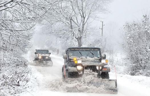 Метеорологичната обстановка на територията на страната се усложнява Снеговалежите особено
