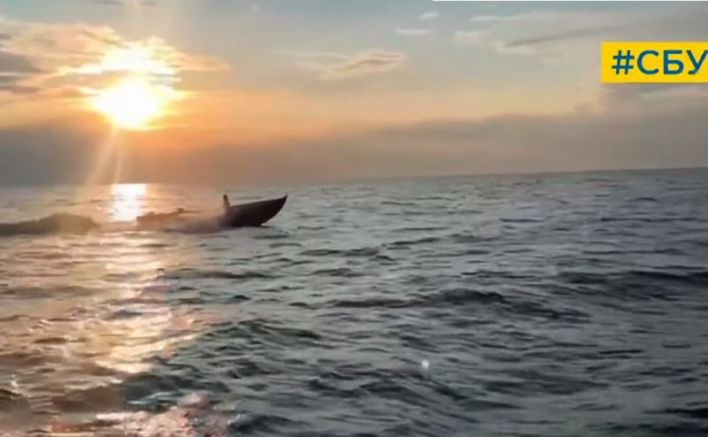 Украинските военни с помощта на морски дронове Sea Baby са