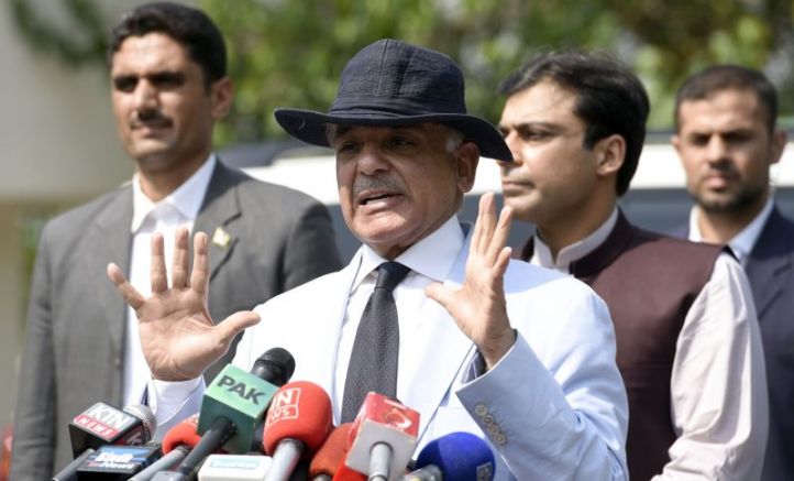 Пакистанските законодатели в понеделник избраха Шехбаз Шариф за нов премиер