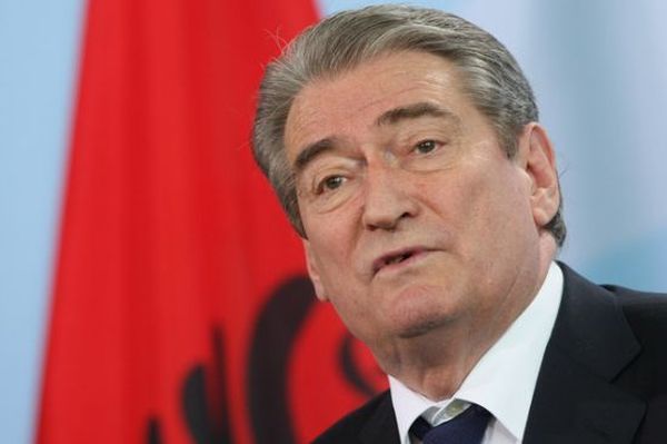 Бившият албански президент Сали Бериша остро осъди решението на премиера