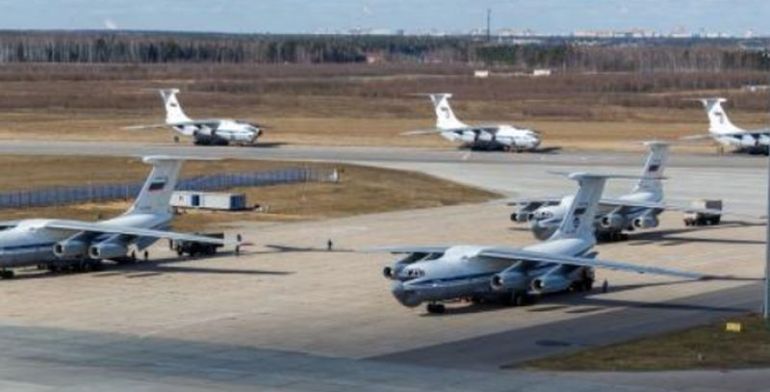 Руските компании отказват да върнат над 400 пътнически самолета взети