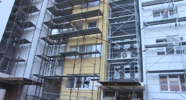 Безплатното саниране на жилищни сгради приключва, обяви министърът на околната