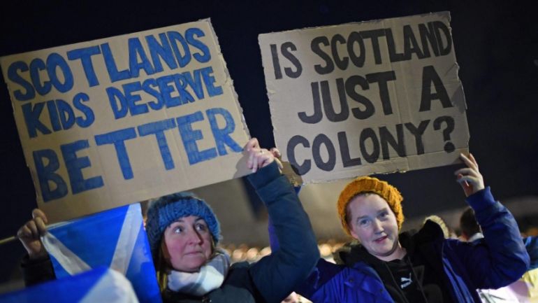 В 15 шотландски градове бяха организирани митинги в подкрепа на