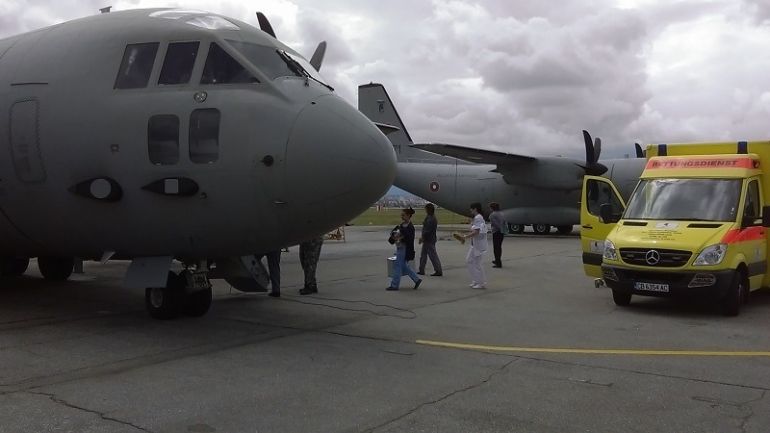 Военният самолет Спартан е докарал в София трима или четирима
