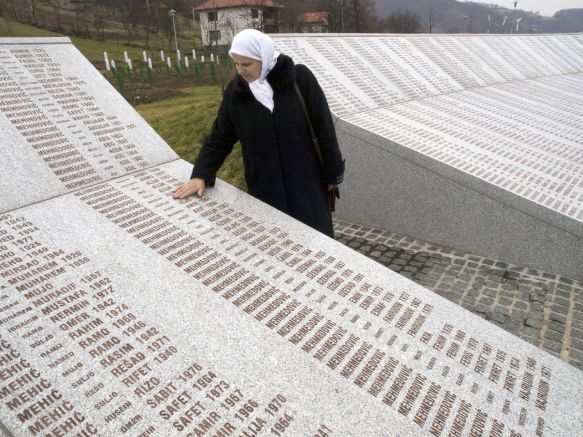 Снимка: САЩ: Горди сме с Резолюцията за геноцида в Сребреница, това е историческата истина