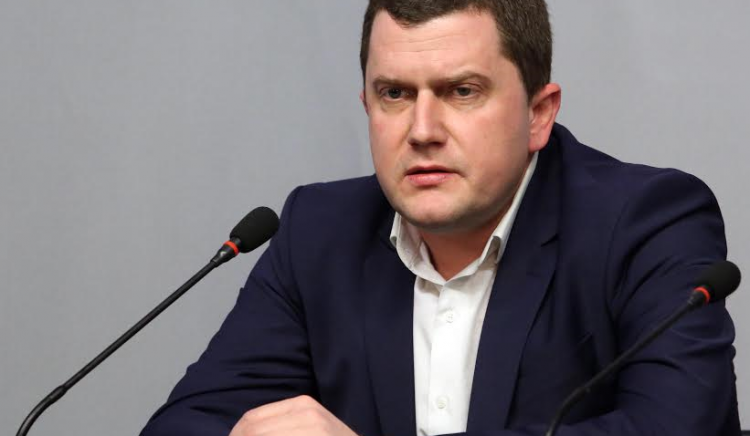 Според екзитпола Станислав Владимиров отново ще управлява Перник Той печели
