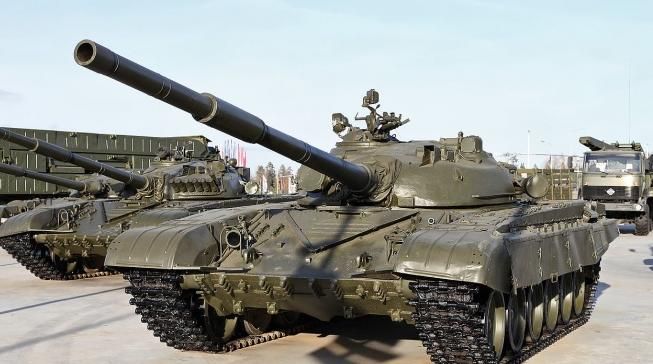 Словакия в момента разполага с 30 танка Т-72, които е