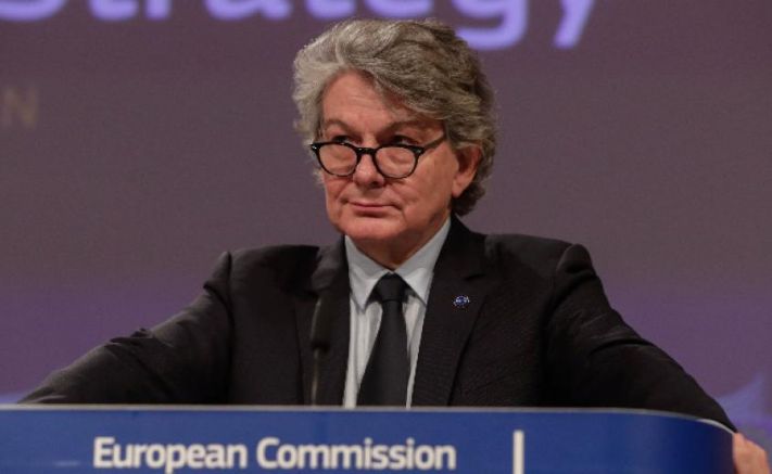 Европейската комисия ЕК прекрати проверката на обществена поръчка за доставка