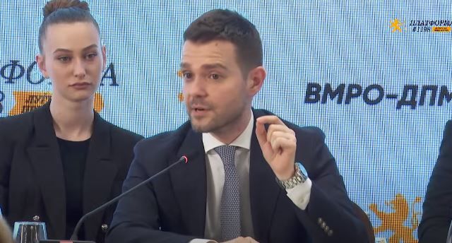 Македонският министър на външните работи Тимчо Муцунски заяви че институциите
