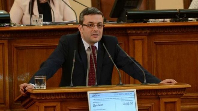 „Вашето правителство ще остане като анекдот в българската история, заяви