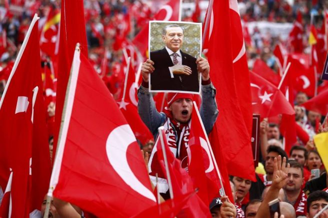 Досегашният президент на Турция Реджеп Тайип Ердоган обяви победата си