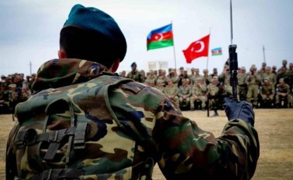Провежда се съвместно военно учение между турските и азербайджанските военни