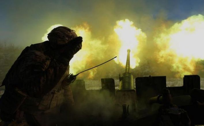 Руските сили са интензифицирали бомбардировките по фронтовата линия в Донбас