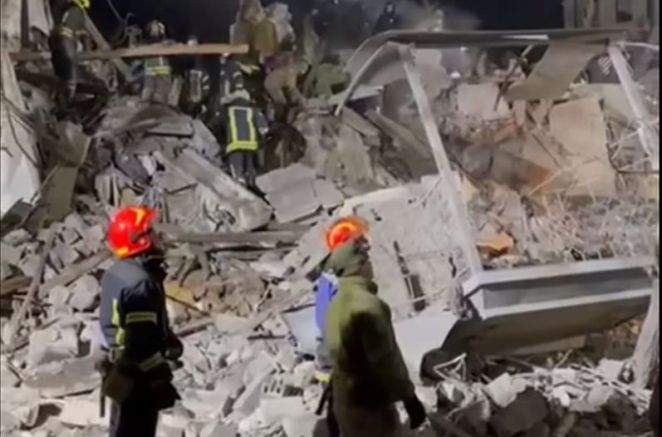 Руски ракетен удар срещу украинския Краматорск причини жертви и разрушения
