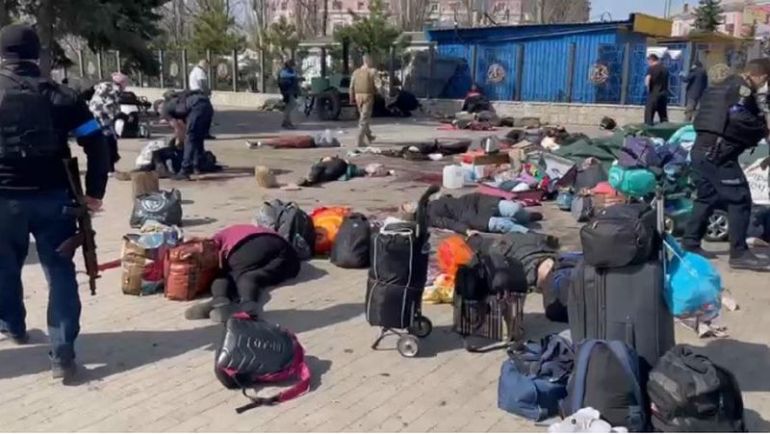 Руските военни атакуваха с ракети железопътна гара в украинския Краматорск