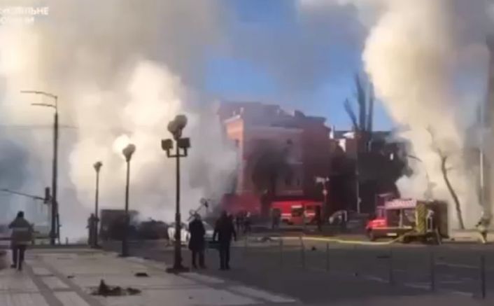При вчерашната масирана ракетна атака срещу украински градове са убити