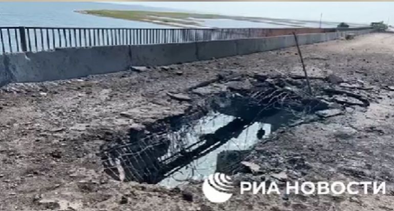 Въоръжените сили на Украйна извадиха от строя Чонгарския мост в