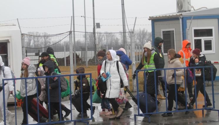 6 хиляди украински бежанци са влезли за денонощие в България,