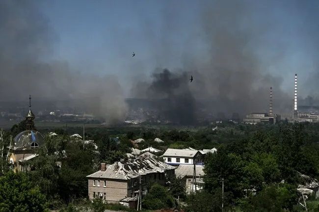 Тази сутрин руските военни изстреляха осем ракети срещу град Николаев,