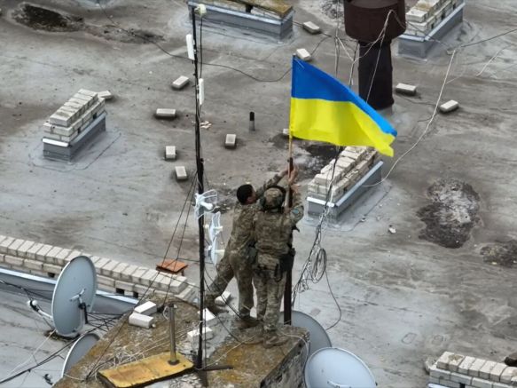 Украинските войски са освободили град Лиман в Донецка област и