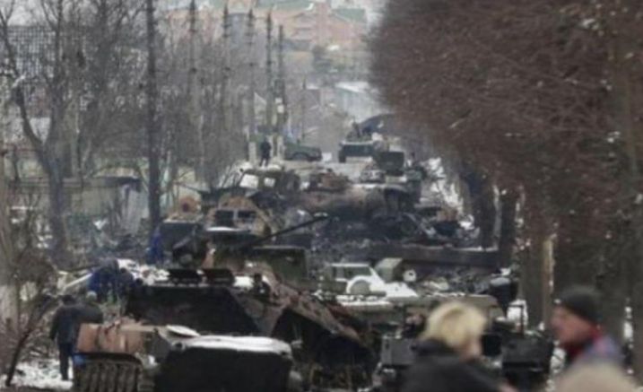 Във временно окупирания от руските военни Мариупол избухнаха взривове съобщи