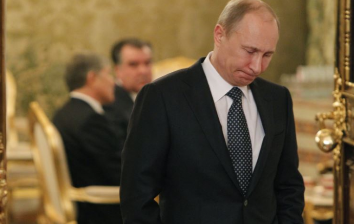 Руският президент напоследък трябва да се справя с необичайно растяща