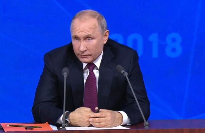 Руският президент Владимир Путин подписа закон който не позволява на