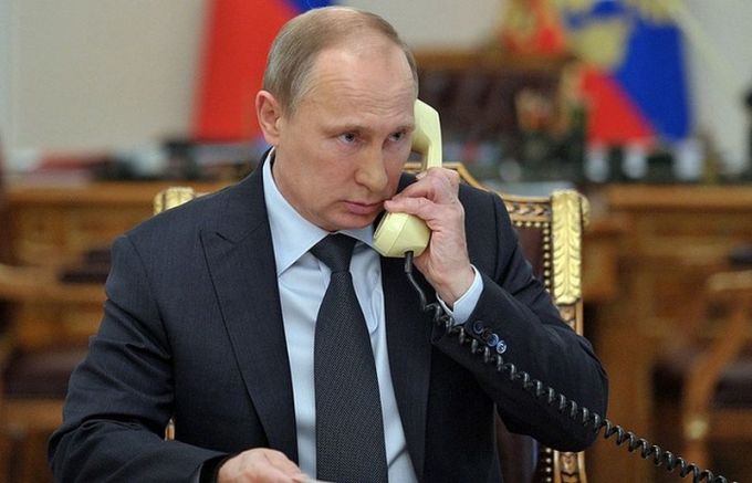 Руският президент Владимир Путин е представил на германския канцлер Олаф