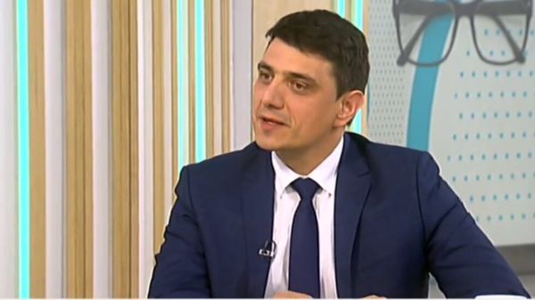 Адвокат Валентин Савов
