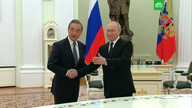 Отношенията на между Китай и Русия не са насочени срещу