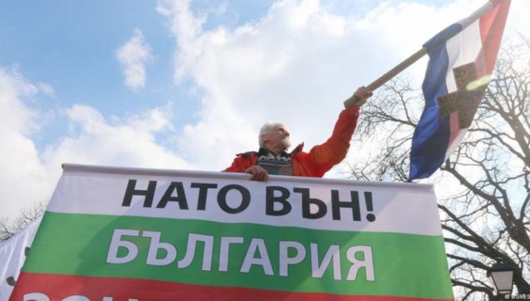 Преди година "Възраждане" вдигаше протести срещу ваксините, а днес в защита на Русия, СНИМКА: БГНЕС