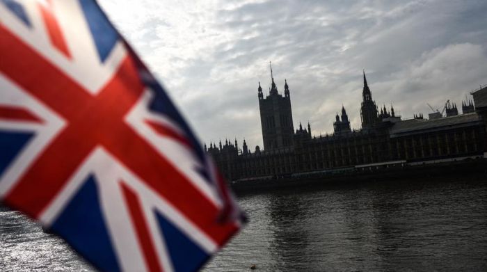 Британското правителство ще проведе днесспешно заседаниена комитета си за реакция