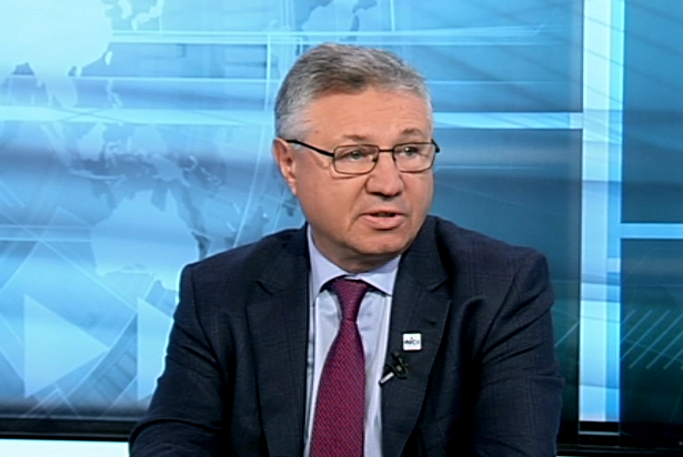 Министърът на отбраната Димитър Стоянов се е объркал отношение на