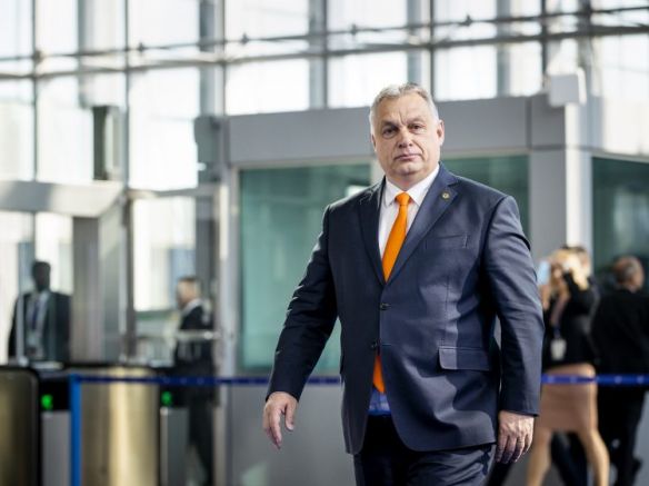 Със 133 гласа за очаквано Виктор Орбан бе избран отново