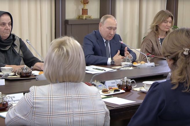 Държавната телевизия излъчи кадри от началото на срещата на Владимир