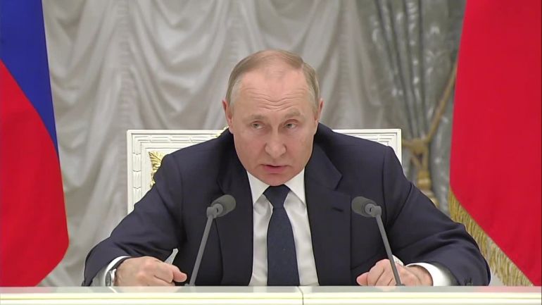 Президентът на Русия Владимир Путин свиква в понеделник съвещание на