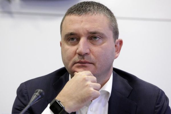 Джипът Тойта Лендкруизър ползван от бившия финансов министър Владислав Горанов